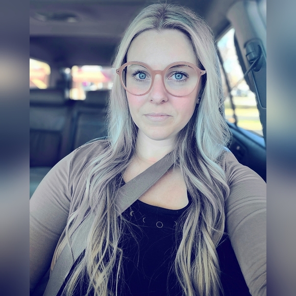 Meet your Posher, Keshia - Picture 1 of 12